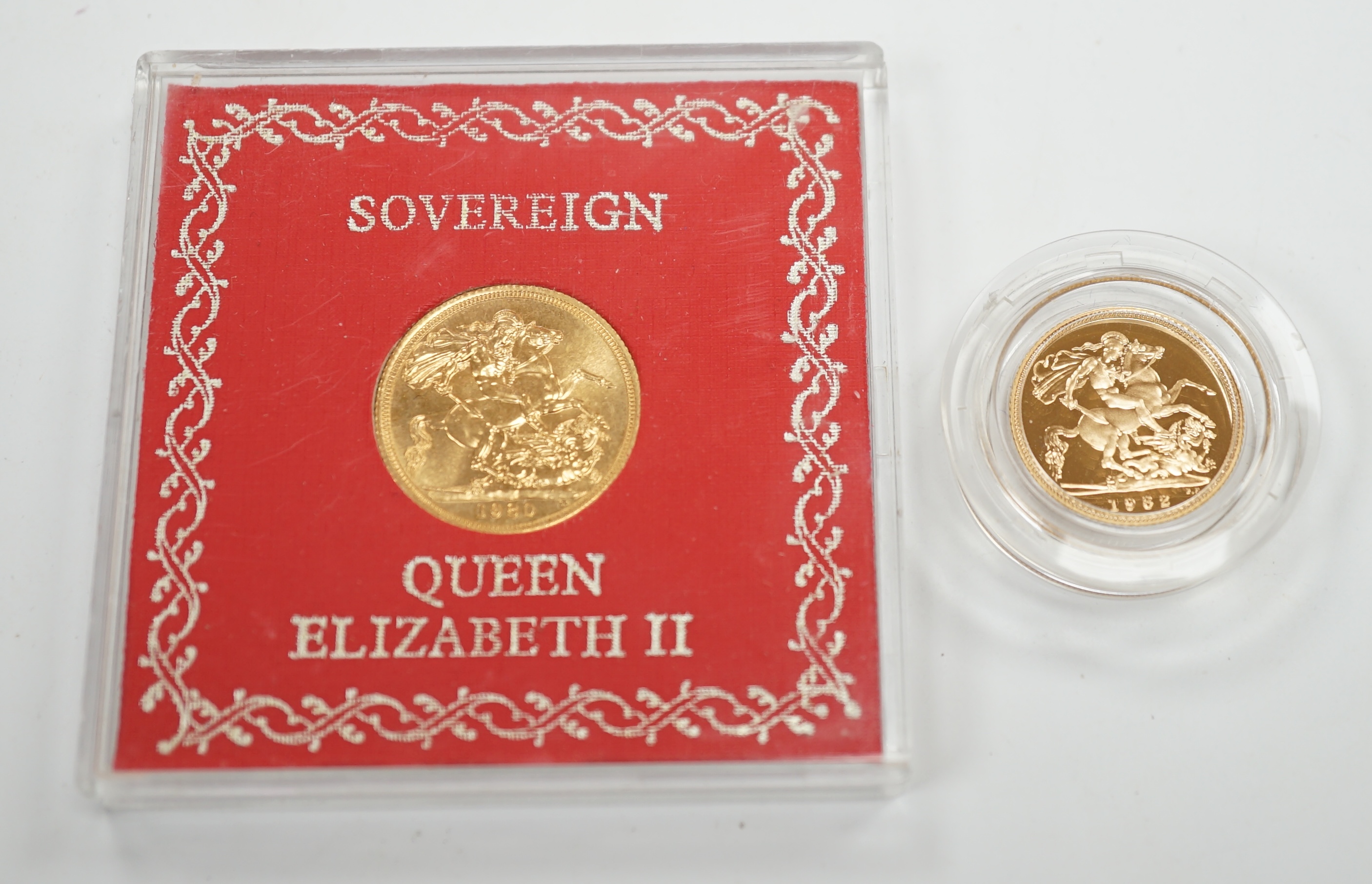 British gold coins, Elizabeth II, 1980 gold sovereign in case of issue, BUNC and a 1982 gold proof half sovereign, in case of issue with certificate
